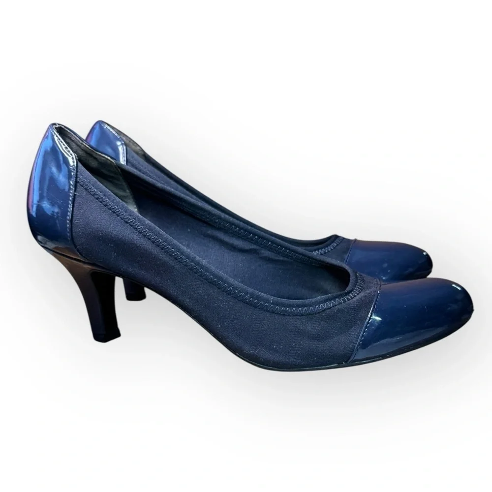 Life Stride Women’s Navy Blue Heels Size 10‎